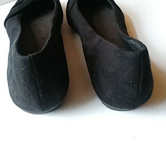 Kelly & Katie black faux-suede flats-sz 6 - Picture 3 of 7